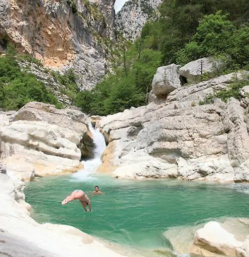 Chalet sur pilotis accès Spa Lucéram